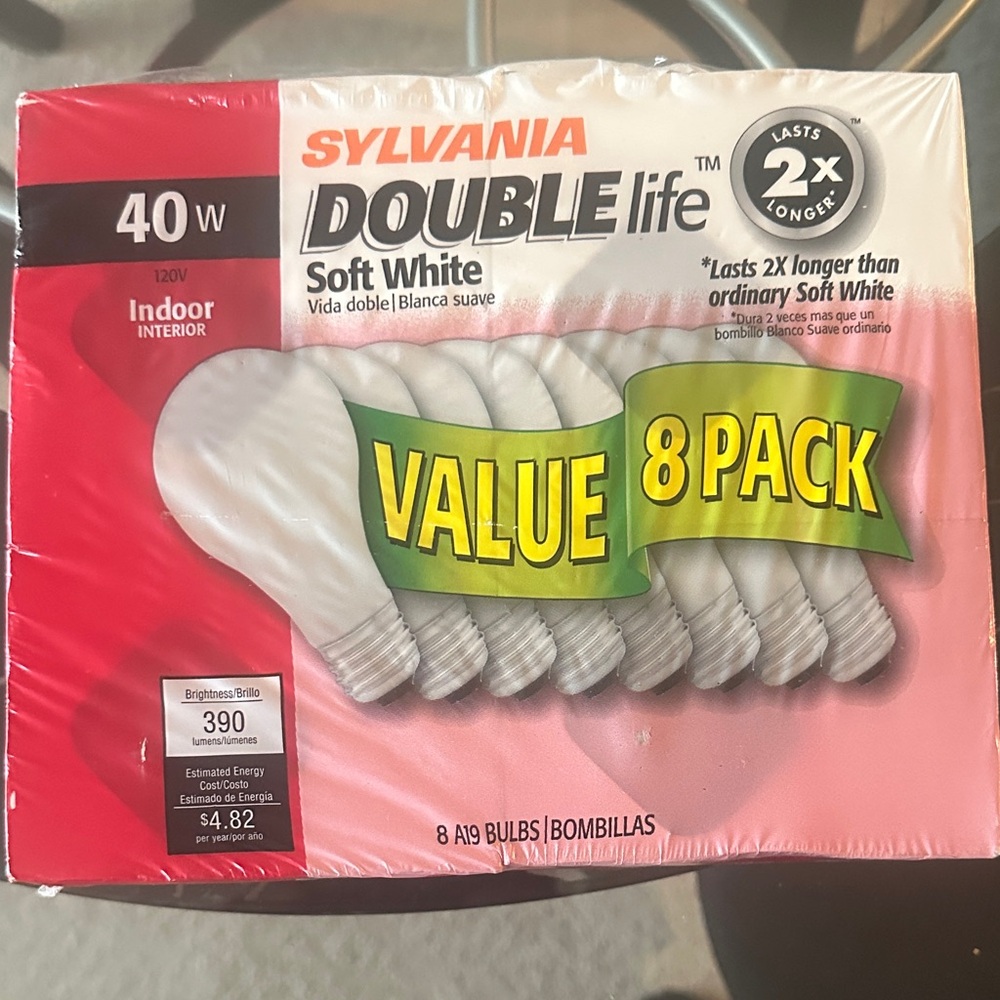 Sylvania Double Life Soft White Light Bulbs - 8 Pack
